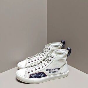 🚩steal Authentic Louis Vuitton White and Navy High-Top Sneakers